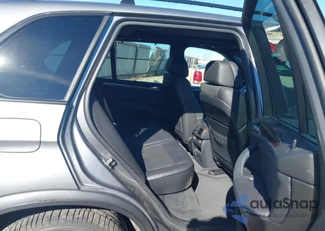 2012 BMW X5 xDrive35D z USA, uszkodzony, nr VIN 5UXZW0C59CL663582